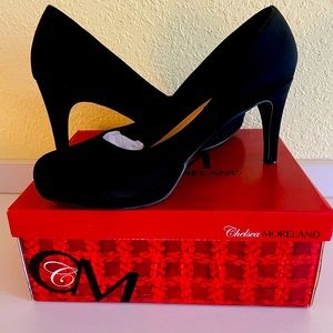Sophisticated dress shoe by Chelsea Moreland 11Wide shoe size.